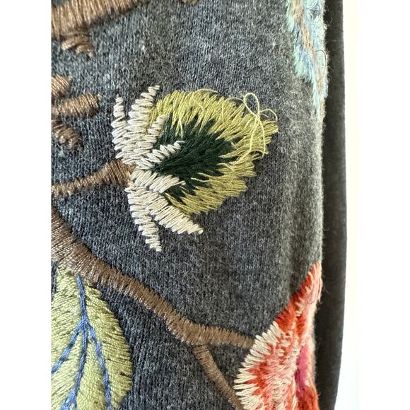 JOHNNY WAS Renata Raglan Sweatshirt Size Small - Picture 7 of 8